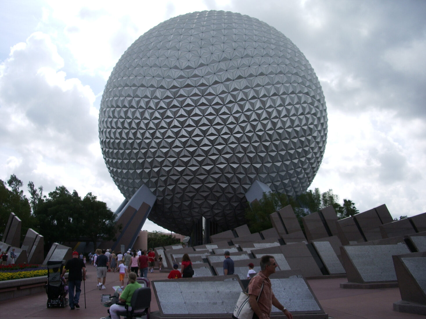 This sphere is the symbol of Epcot (short for Experimental Planned Community of Tomorrow), the second of four theme parks at Walt Disney World which opened in 1982. With heavy emph